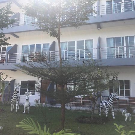 Kasemsuk Guesthouse Sha Extra Plus Karon Exterior foto