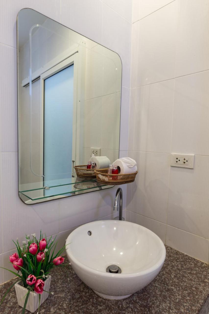 Kasemsuk Guesthouse Sha Extra Plus Karon Exterior foto